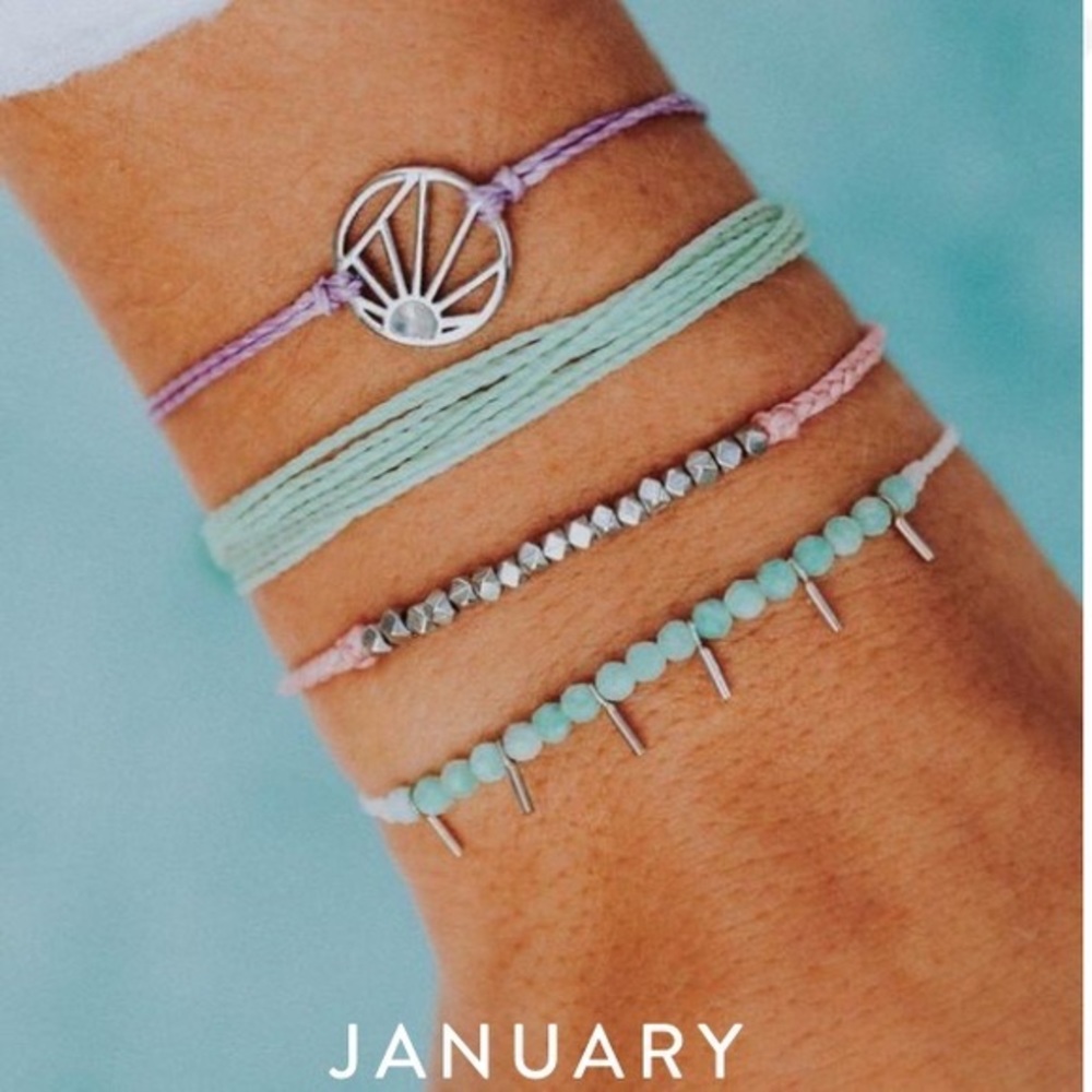 pura vida jan 2020 monthly club exclusive